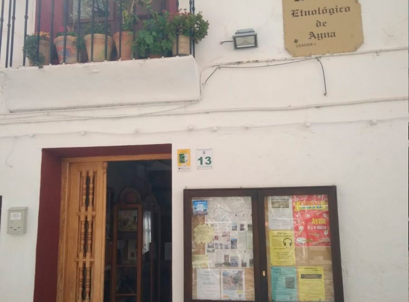 Oficina Turismo Aýna